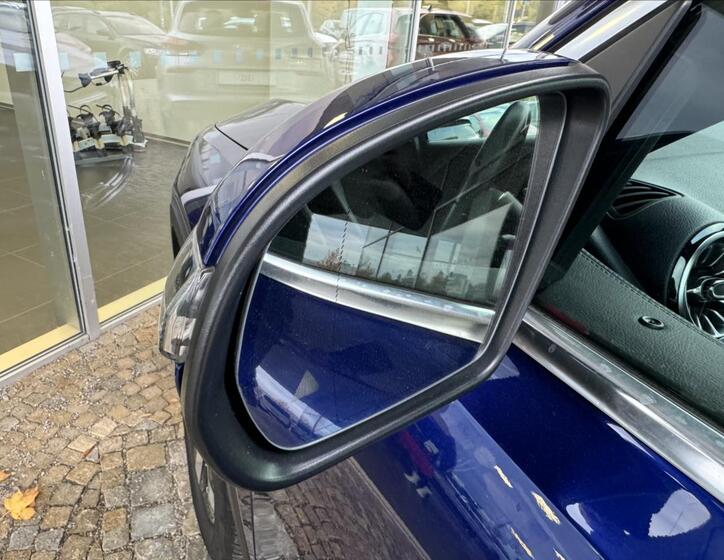 Mercedes-Benz GLB 30