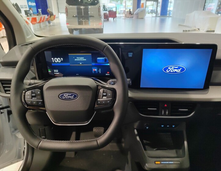 Ford Transit Courier 21
