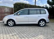 Volkswagen Touran 2