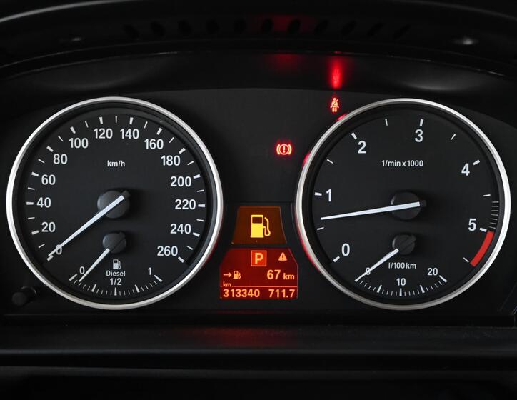 BMW Řada 5 13