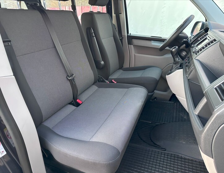 Volkswagen Transporter 12