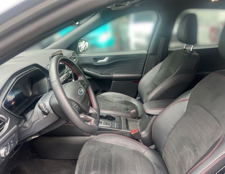 Ford Kuga 8