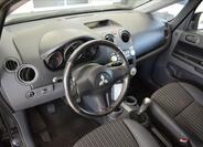 Mitsubishi Colt 9