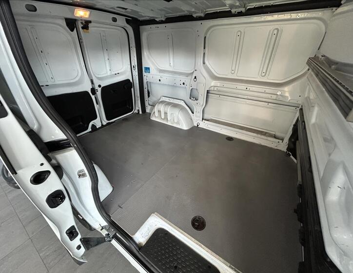 Renault Trafic 24
