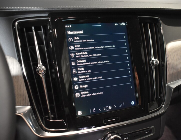 Volvo V90 35