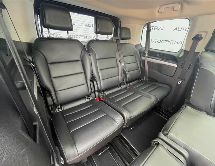 Peugeot Traveller 27