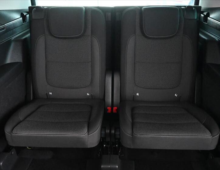 Volkswagen Sharan 28