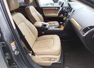 Audi Q7 13
