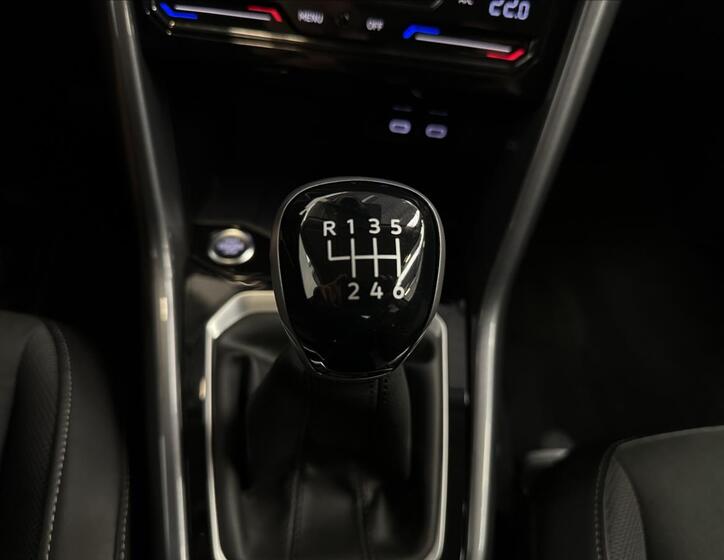Volkswagen T-Roc 14
