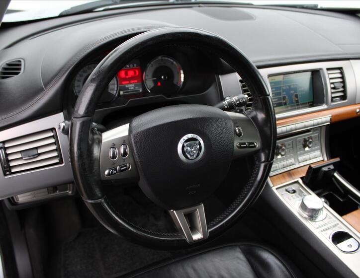 Jaguar XF 14