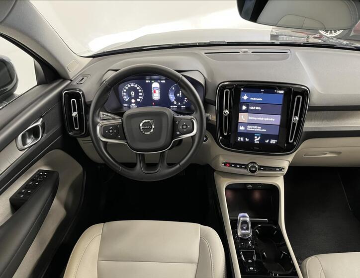 Volvo XC40 5