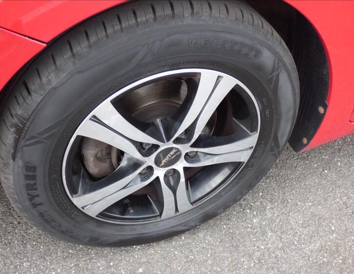 Hyundai i30 48