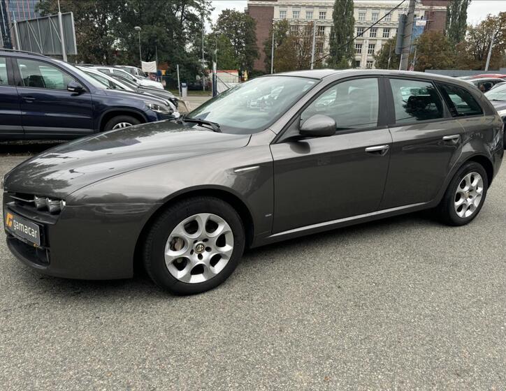 Alfa Romeo 159 3