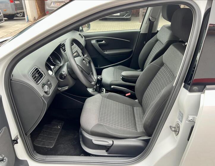 Volkswagen Polo 10