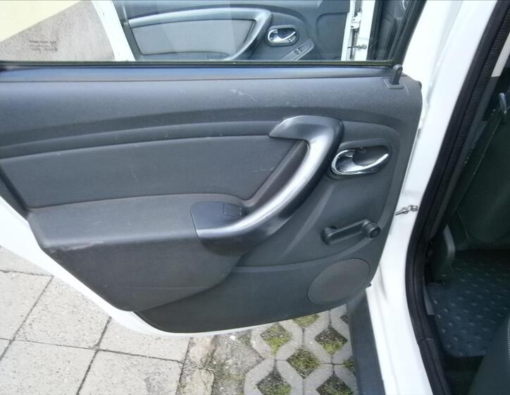 Dacia Duster 10