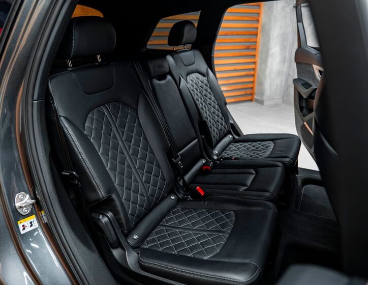 Audi Q7 17