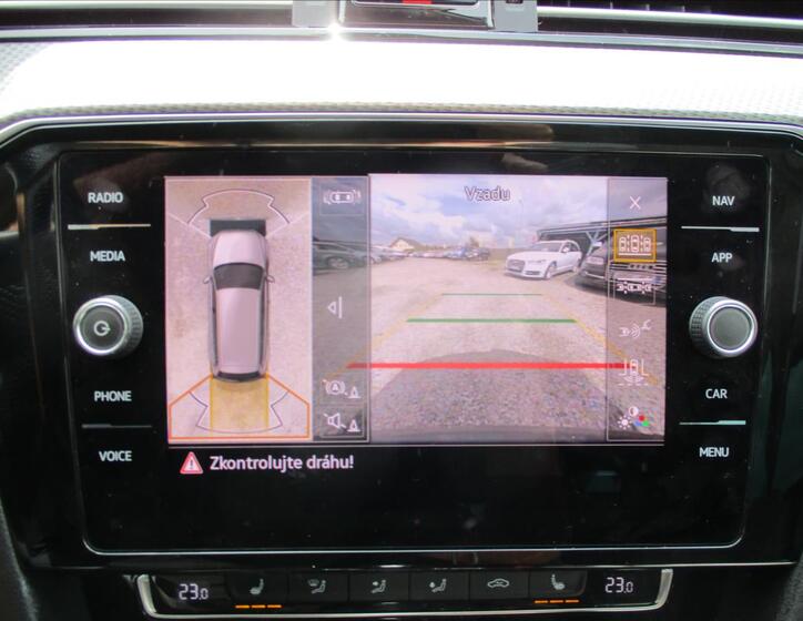 Volkswagen Passat 19