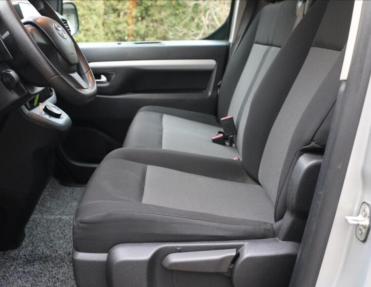 Toyota ProAce 15