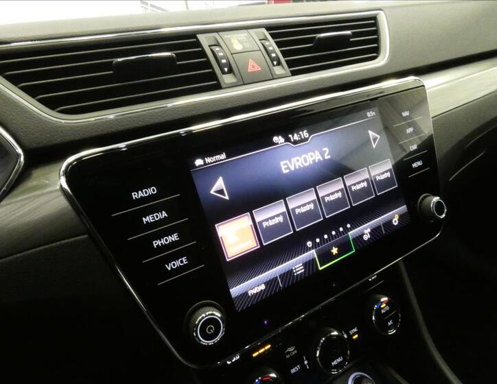 Škoda Superb 16