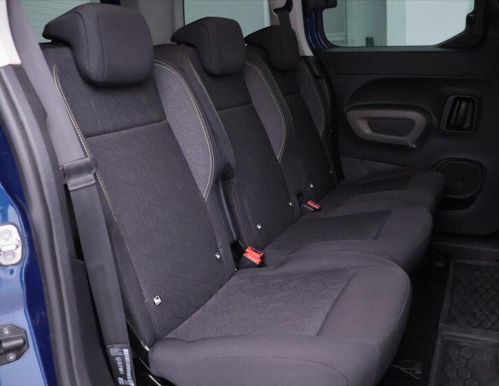 Peugeot Rifter 14