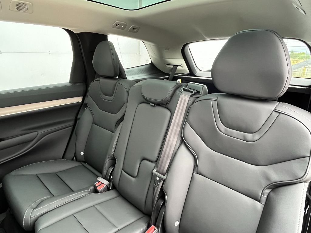 Volvo EX90
