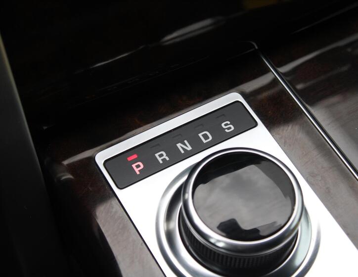 Land Rover Range Rover 21