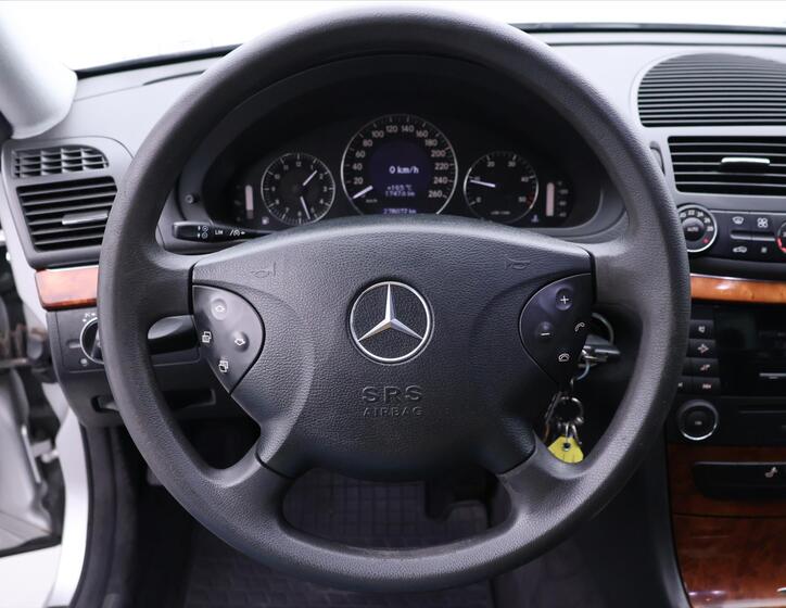 Mercedes-Benz Třídy E 17