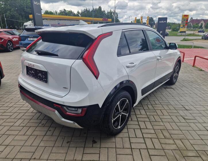 KIA Niro 5