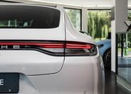 Porsche Panamera 21