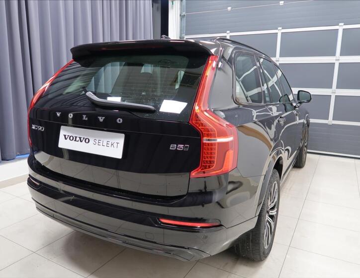 Volvo XC90 6