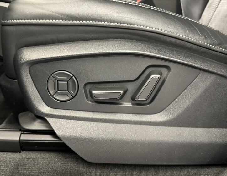 Audi Q8 14