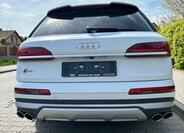 Audi SQ7 4