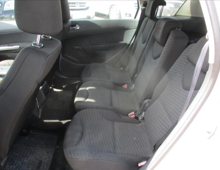 Peugeot 308 8