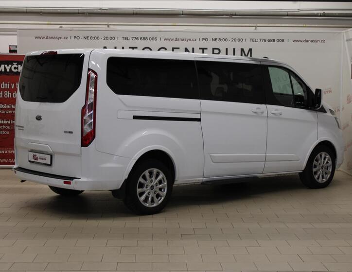 Ford Tourneo Custom 4