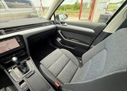 Volkswagen Passat 30