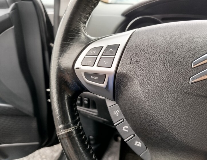 Citroën C-Crosser 19