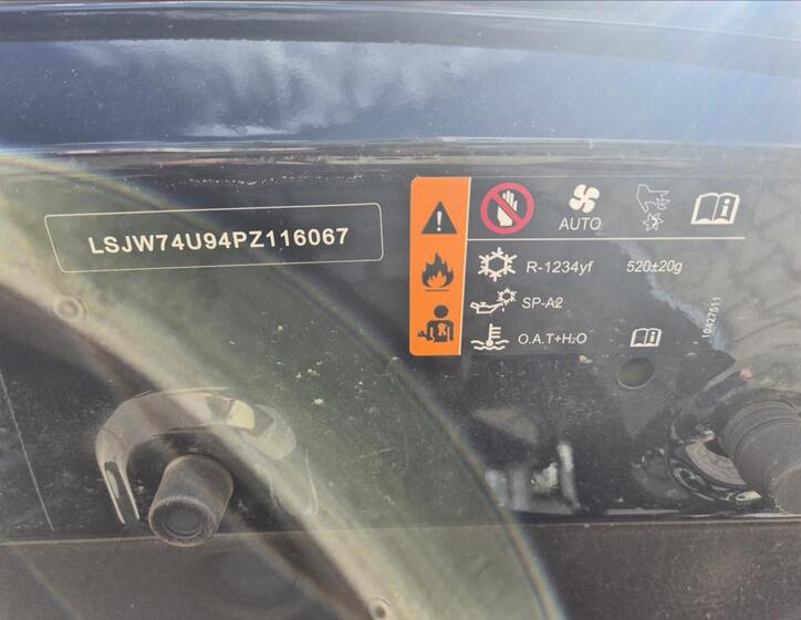 MG ZS 24