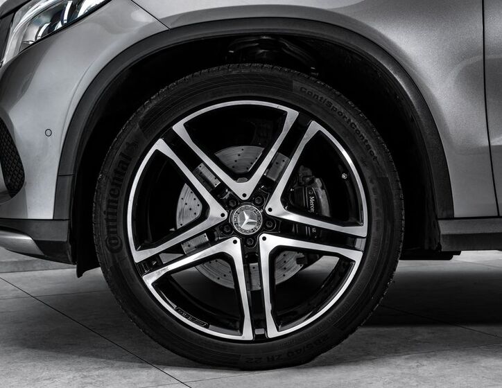 Mercedes-Benz GLE 2