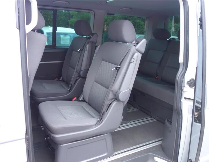 Volkswagen Multivan 5