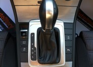 Volkswagen Passat 25