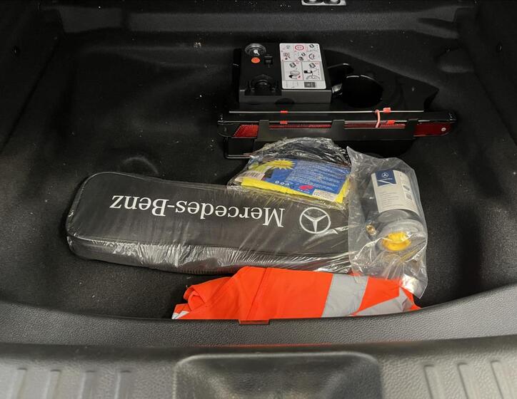 Mercedes-Benz GLA 32
