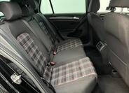 Volkswagen Golf 24