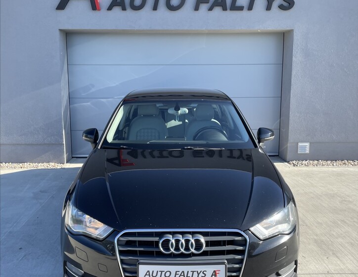 Audi A3 8