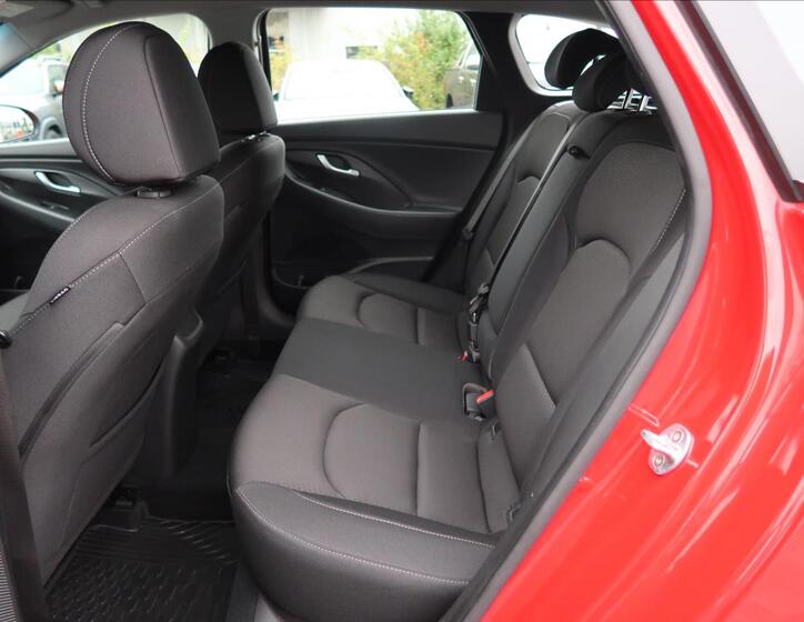 Hyundai i30 20