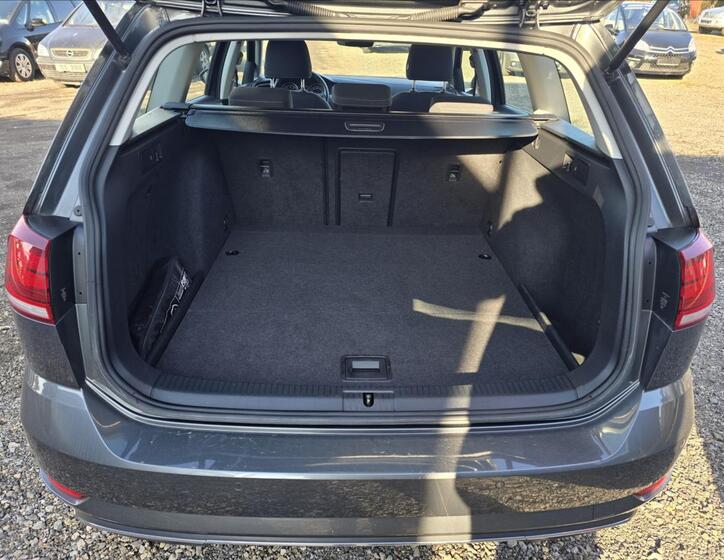 Volkswagen Golf 13