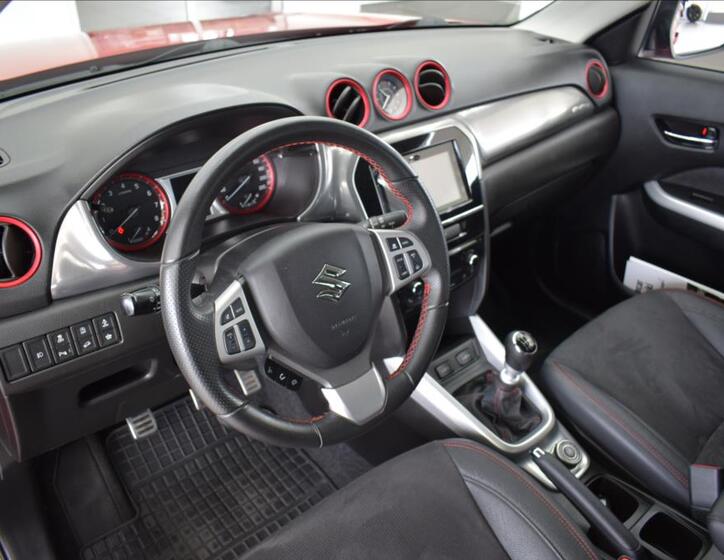 Suzuki Vitara 9