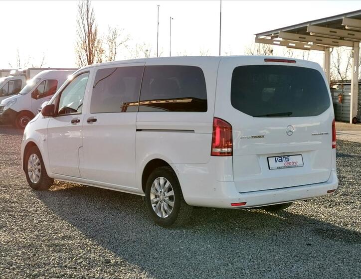 Mercedes-Benz Vito 4