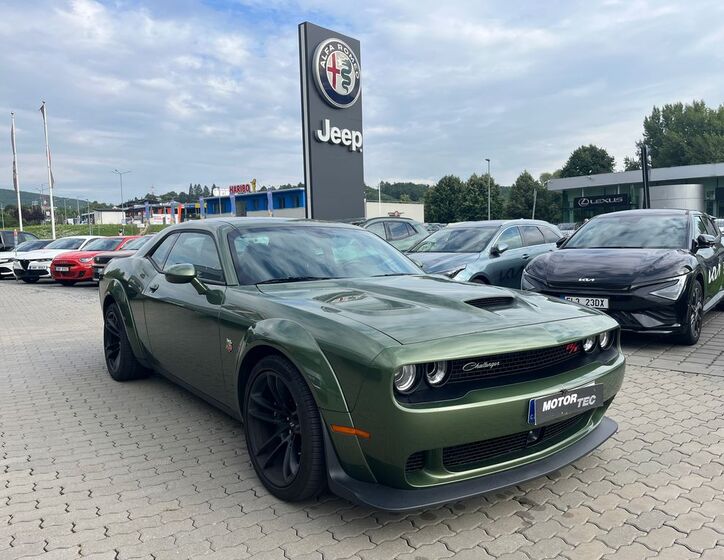 Dodge Challenger 2