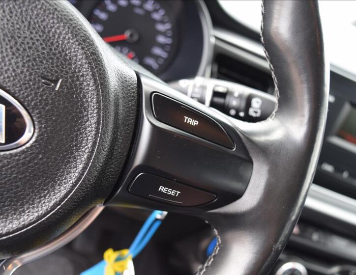 KIA Rio 36
