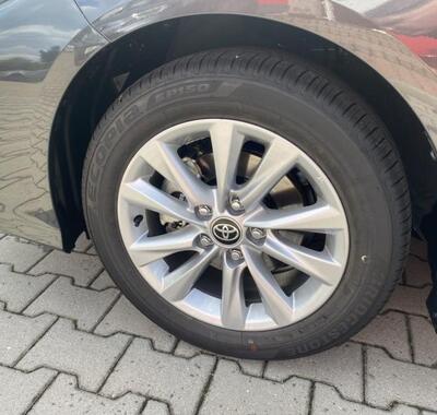 Toyota Corolla 9